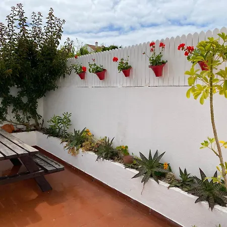 Pensión Baleal Surf & Wild Beach House
